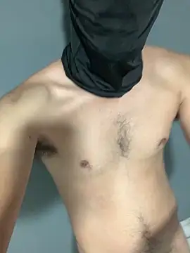 Snapshot of montananew chatting on 10/20/25, 12:00 montananew online show from 10/20/25, 12:00