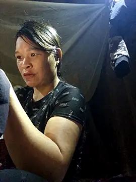 chipu06 online show from 10/20/25, 03:07