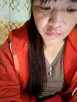 chipu06 online show from 10/31/25, 11:50