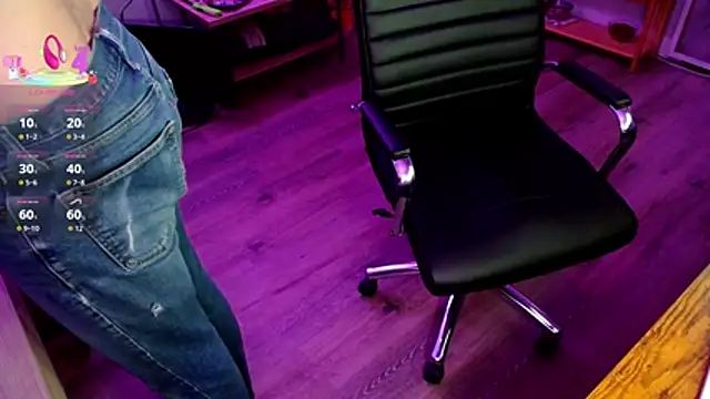 Snapshot of cody_outdoors chatting on 10/29/25, 02:36 cody outdoors online show from 10/29/25, 02:36