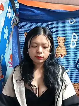 lisa-bae00 online show from 12/19/25, 12:17