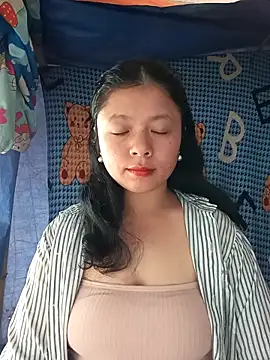 lisa-bae00 online show from 12/20/25, 03:13