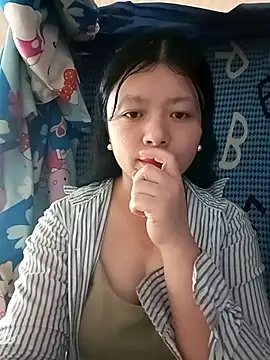 lisa-bae00 online show from 04/01/26, 01:17