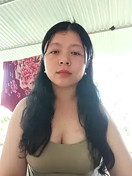 lisa-bae00 online show from 04/17/26, 04:04