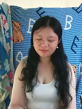 Snapshot of lisa-bae00 chatting on 06/07/26, 12:37 lisa-bae00 online show from 06/07/26, 12:37