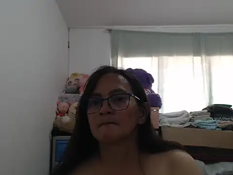 Kinkybela2025 online show from 10/26/25, 05:46