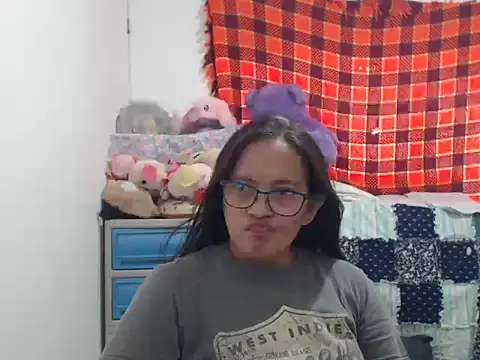 Kinkybela2025 online show from 11/20/25, 02:23