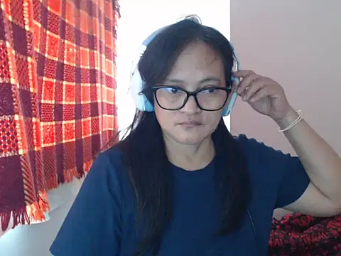 Snapshot of Kinkybela2025 chatting on 05/15/26, 11:34 Kinkybela2025 online show from 05/15/26, 11:34