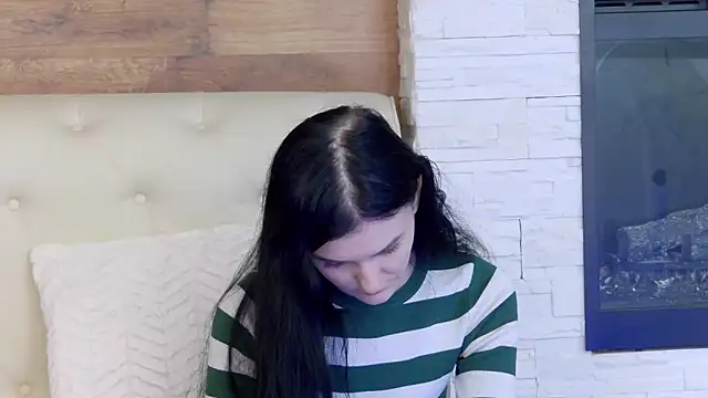 Snapshot of KendraNoir chatting on 02/04/26, 07:03 KendraNoir online show from 02/04/26, 07:03