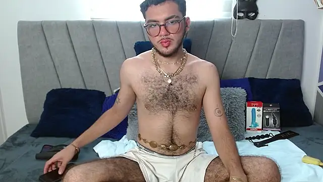 Zac Golden online show from 11/03/25, 06:53