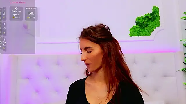 ElisaCharm online show from 02/02/26, 05:28