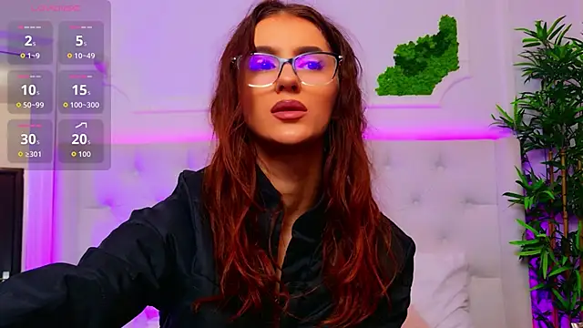 ElisaCharm online show from 02/11/26, 03:33