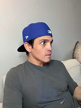 Orlando702xh online show from 10/27/25, 01:09