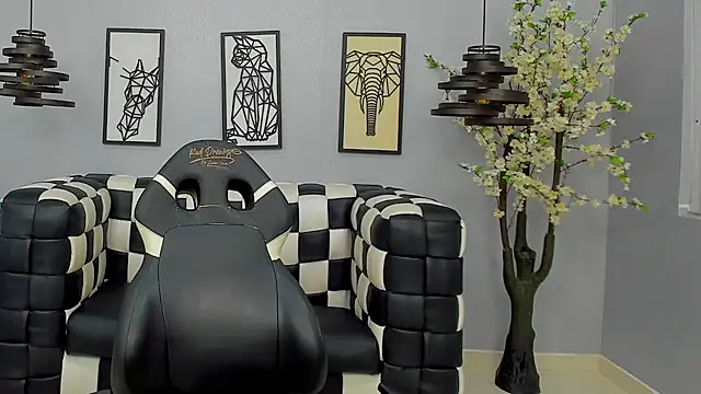 Bianca Millf online show from 04/12/26, 03:55