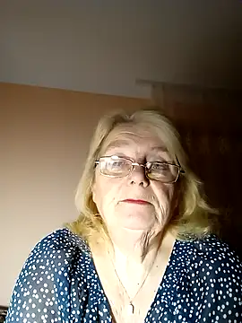 AmyLove353 online show from 11/18/25, 09:41