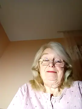 AmyLove353 online show from 12/20/25, 09:55