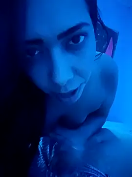 Snapshot of YANKERAPUNZEL chatting on 11/01/25, 07:10 YANKERAPUNZEL online show from 11/01/25, 07:10