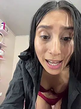 Violeet-Smith online show from 11/14/25, 08:29