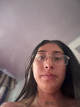 Violeet-Smith online show from 03/11/26, 04:13