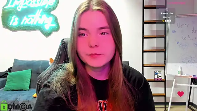 MiraaBloom online show from 10/30/25, 02:18