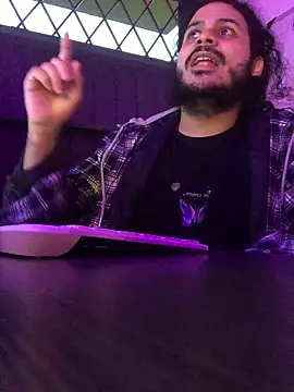 DemienMdivani online show from 12/03/25, 11:03