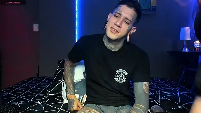 cleoo jhonny online show from 04/01/26, 05:52