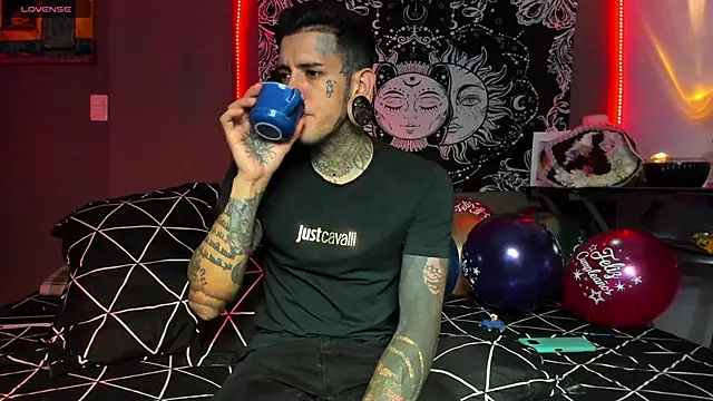 cleoo jhonny online show from 04/07/26, 03:18