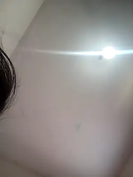 Snapshot of eujamiii chatting on 10/30/25, 12:39 eujamiii online show from 10/30/25, 12:39