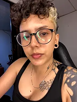 Abby Evanns1 online show from 10/30/25, 02:57