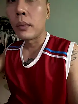 Snapshot of Asin1102 chatting on 10/24/25, 02:02 Asin1102 online show from 10/24/25, 02:02