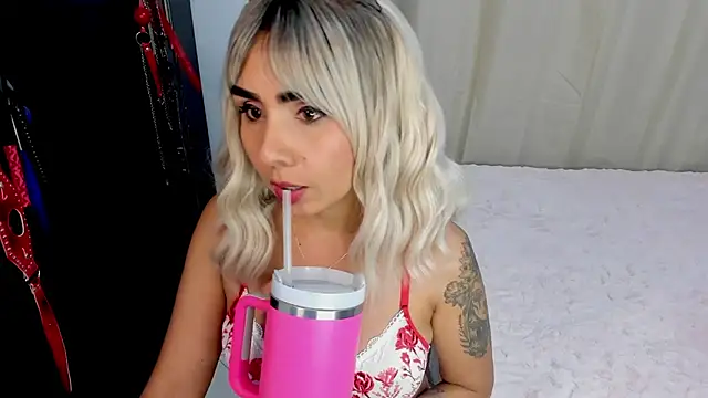 Emilyvalk  online show from 03/07/26, 09:01