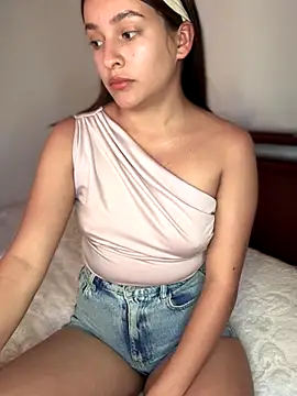 Talia Bonet online show from 11/15/25, 03:19