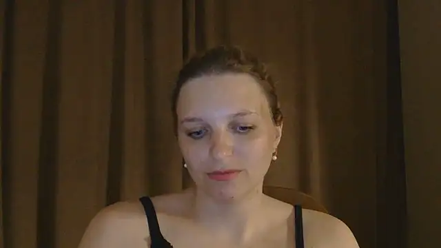 Snapshot of ElisSky301 chatting on 05/23/26, 08:13 ElisSky301 online show from 05/23/26, 08:13