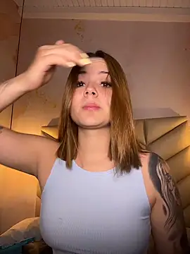 Beella1  online show from 03/28/26, 11:54