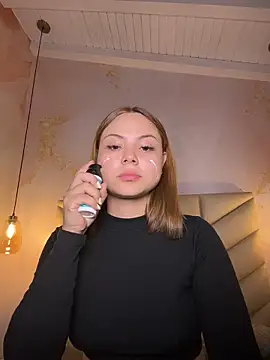 Beella1  online show from 04/02/26, 11:52