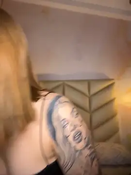 Beella1  online show from 04/14/26, 11:49