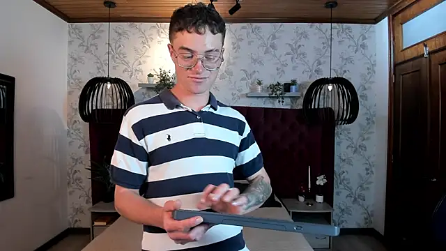 Lil James online show from 04/06/26, 08:10