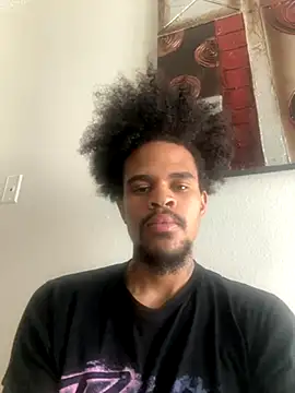 Snapshot of Mrmakeherwet_Tez chatting on 12/04/25, 09:23 Mrmakeherwet Tez online show from 12/04/25, 09:23