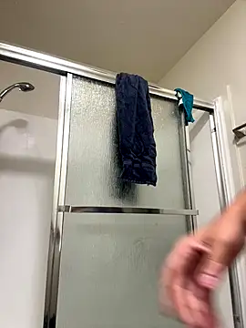 Snapshot of Mrmakeherwet_Tez chatting on 12/21/25, 06:26 Mrmakeherwet Tez online show from 12/21/25, 06:26