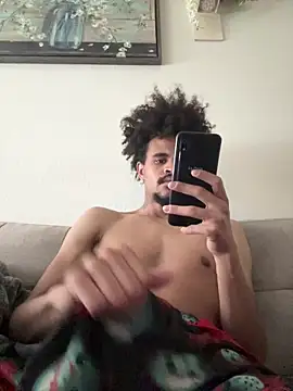 Snapshot of Mrmakeherwet_Tez chatting on 02/24/26, 04:38 Mrmakeherwet Tez online show from 02/24/26, 04:38