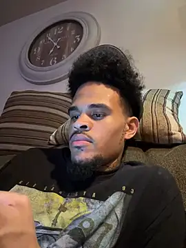 Snapshot of Mrmakeherwet_Tez chatting on 03/03/26, 02:50 Mrmakeherwet Tez online show from 03/03/26, 02:50