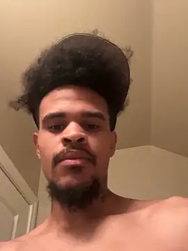 Snapshot of Mrmakeherwet_Tez chatting on 03/20/26, 05:29 Mrmakeherwet Tez online show from 03/20/26, 05:29