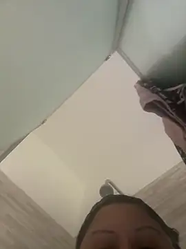 gatitalocahot online show from 04/23/26, 03:36