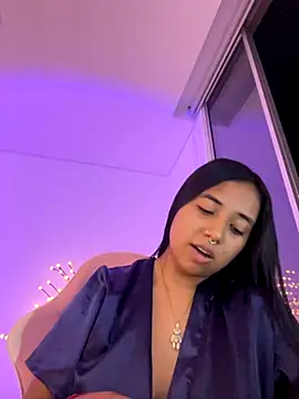 aly nicols online show from 11/06/25, 05:08