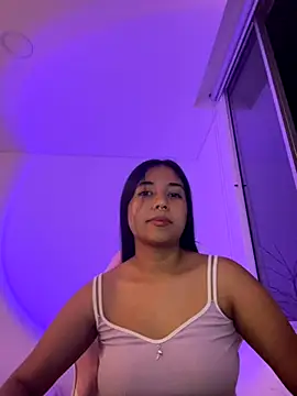 aly nicols online show from 12/04/25, 05:06