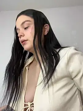 Selena Roa online show from 10/23/25, 12:04