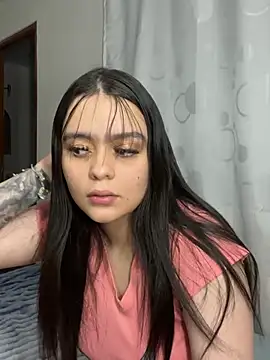 Selena Roa online show from 04/15/26, 02:51