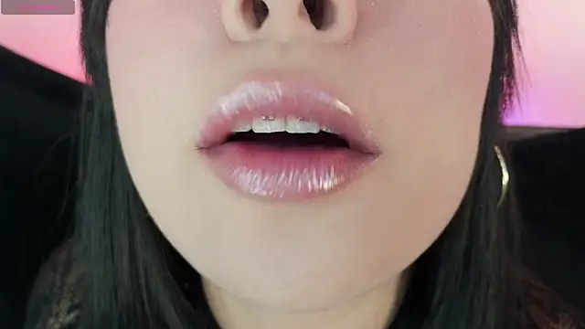 mia roux1 online show from 06/21/26, 10:45
