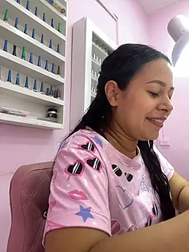 PaulaCruz01 online show from 11/12/25, 07:13