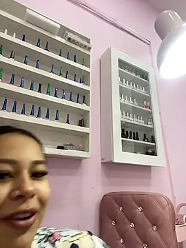 PaulaCruz01 online show from 12/13/25, 08:47